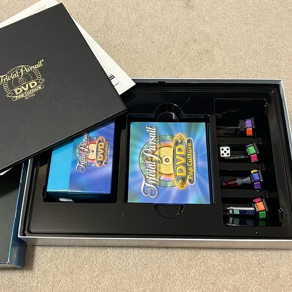 2003 1st edition Trivial Pursuit DVD Pop Culture Boardgame - Picture 3 of 4